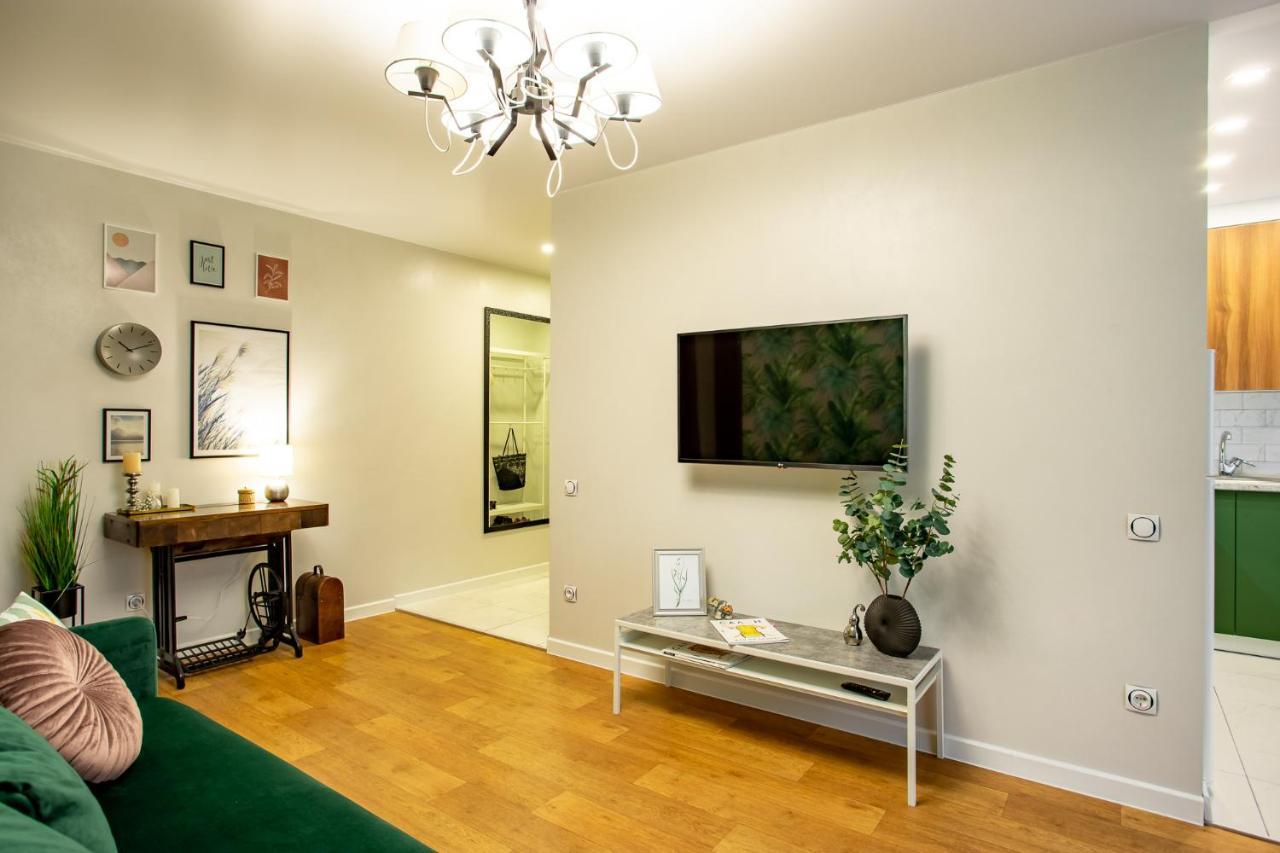 Luxury Apartment With 2 Bedrooms In The City Center Mykolajiv Exteriör bild