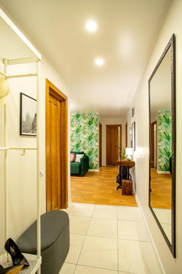 Luxury Apartment With 2 Bedrooms In The City Center Mykolajiv Exteriör bild