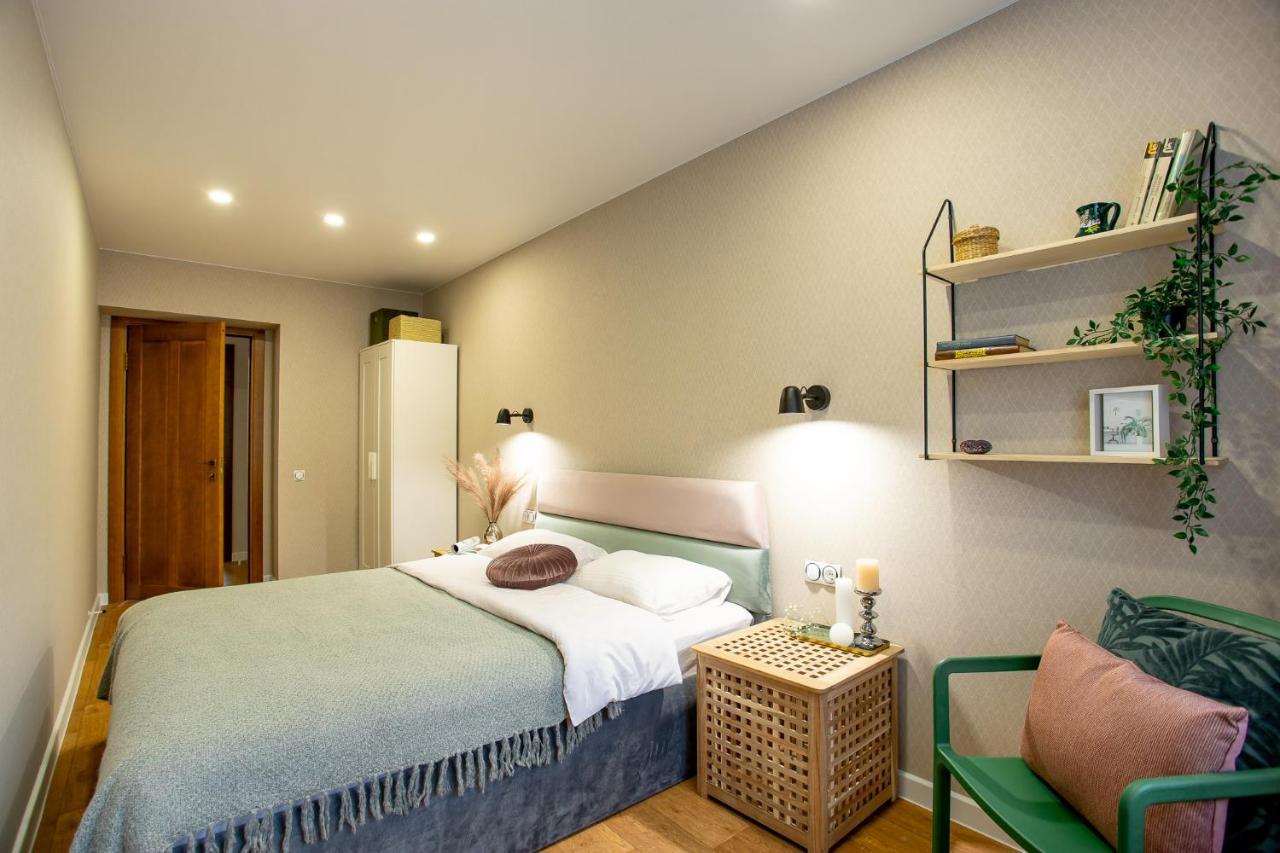 Luxury Apartment With 2 Bedrooms In The City Center Mykolajiv Exteriör bild