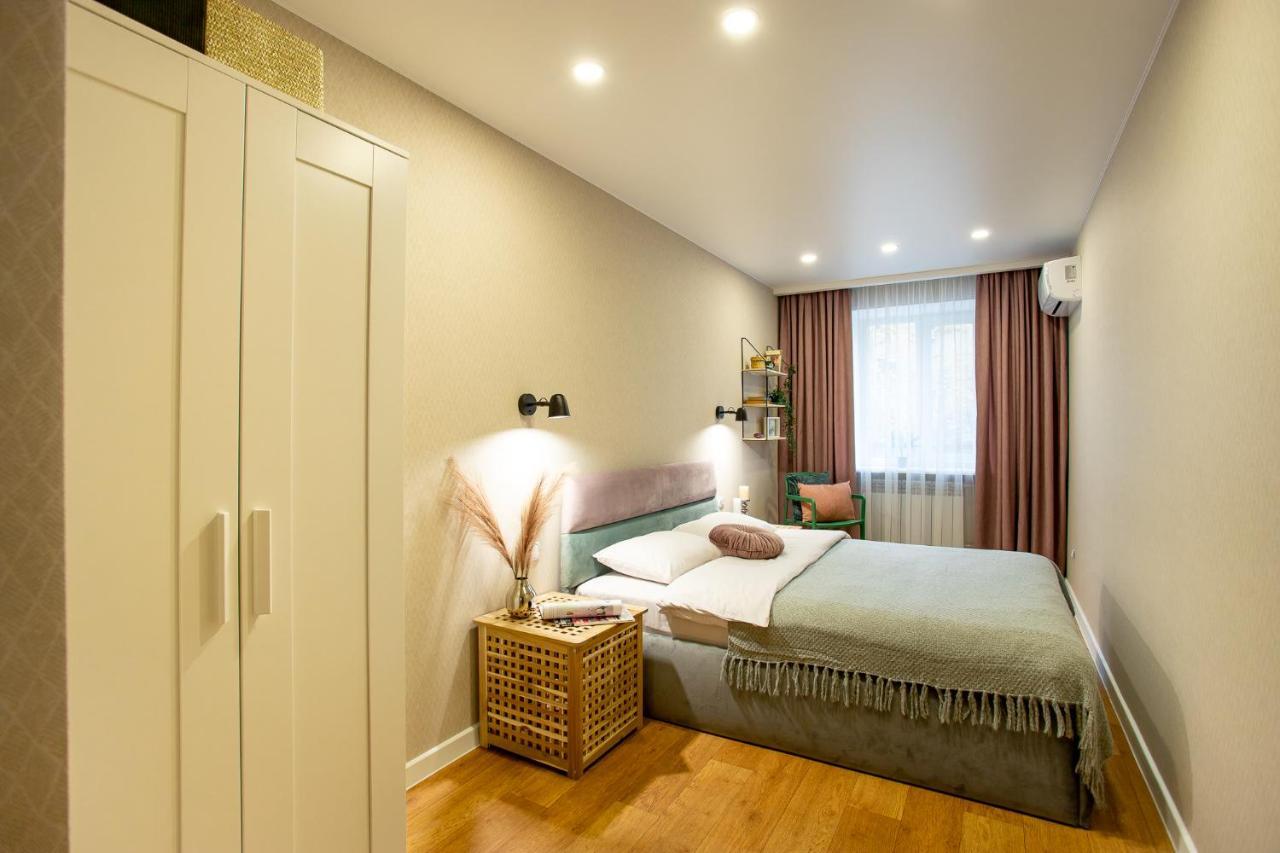 Luxury Apartment With 2 Bedrooms In The City Center Mykolajiv Exteriör bild
